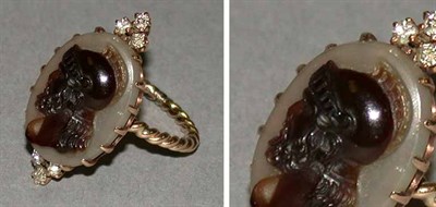 Lot 78 - Stone Cameo Ring