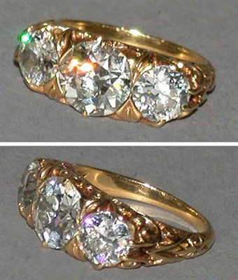 Lot 492 - Three Stone Diamond Ring