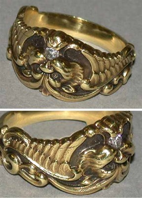 Lot 140 - Gold Figural Ring