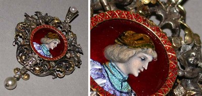 Lot 245 - Antique Style Enamel Pin/Pendant
