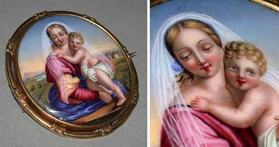 Lot 184 - Enamel Brooch