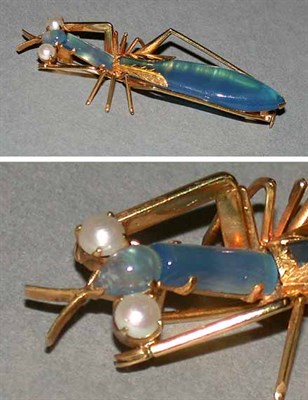 Lot 136 - Gold and Stone Bug Pin