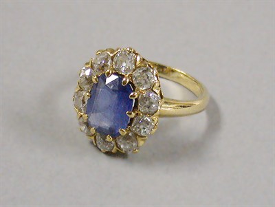 Lot 537 - Sapphire and Diamond Ring