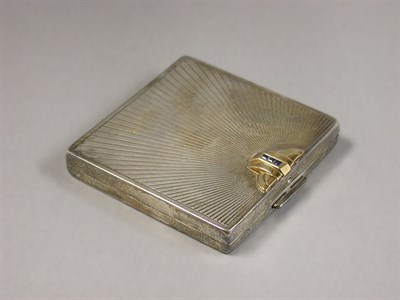 Lot 35 - Silver Compact