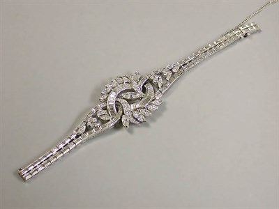 Lot 465 - Diamond Bracelet