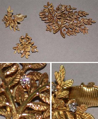 Lot 405 - Leaf Pin and Pair of Earrings