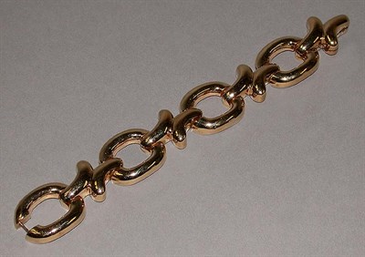 Lot 407 - Gold Link Bracelet