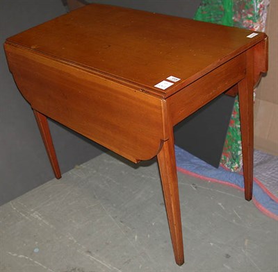 Lot 173 - Federal Cherry Drop-Leaf Table Raised on...