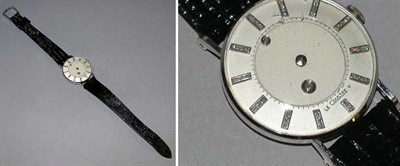 Lot 542 - Gentleman's Diamond Wristwatch