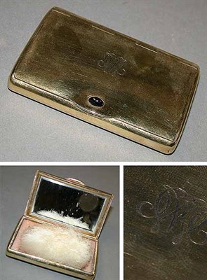 Lot 326 - Gold Compact