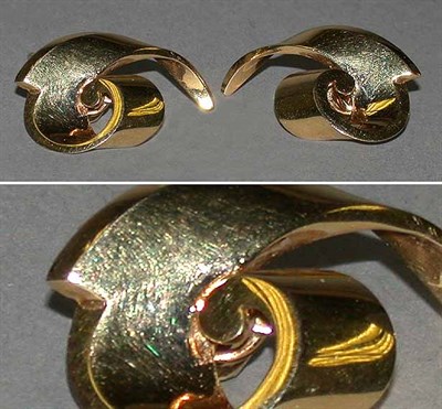 Lot 106 - Pair of Gold Earclips