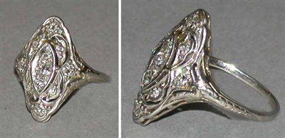 Lot 41 - Diamond Dinner Ring