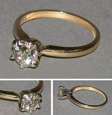 Lot 194 - Diamond Engagement Ring