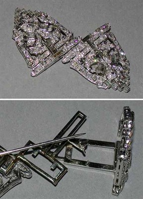 Lot 468 - Diamond  Double Clip Brooch
