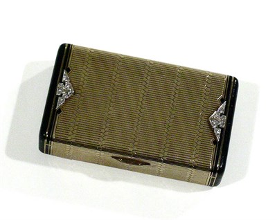 Lot 2372 - Cartier Rectangular Powder Compact Gold, black...