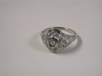 Lot 270 - Diamond Cluster Ring