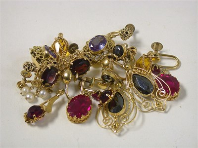 Lot 76 - Group of Assorted Gold and Gold-filled Earrings