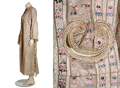 Lot 2011 - Lady's Striped Metallic Brocade Deshabille...
