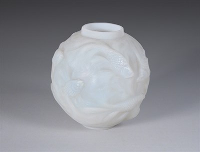Lot 2499 - Lalique Mold Blown Opalescent Glass Formose...