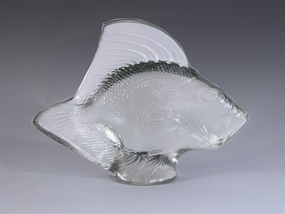 Lot 2492 - Lalique Mold Blown Gros Poissons Vagues Glass...