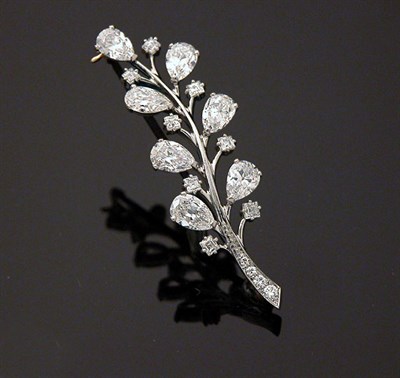 Lot 613 - Diamond Pin