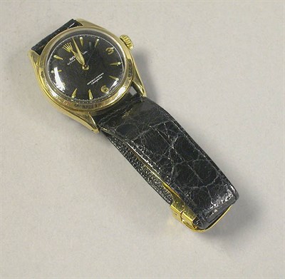 Lot 357 - Gentleman's Gold Wristwatch