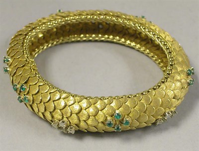 Lot 533 - Diamond and Emerald Bracelet