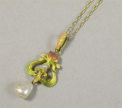 Lot 508 - Art Nouveau Pendant and Chain