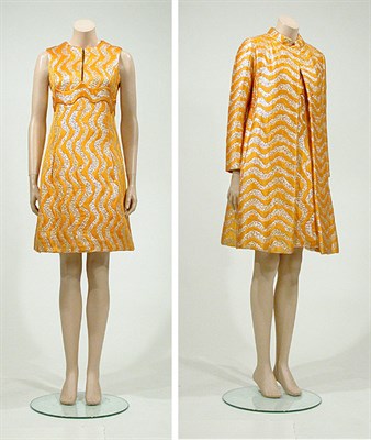 Lot 3524 - Oscar de la Renta Tangerine Satin Ensemble...