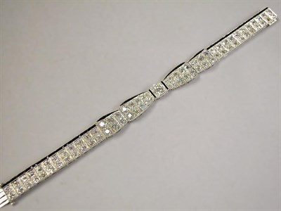 Lot 638 - Art Deco Diamond and Black Onyx Bracelet