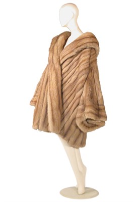 Lot 3648 - Genny Golden Sable Swing Coat Vertically...