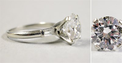 Lot 636 - Diamond Engagement Ring