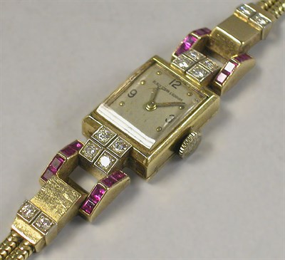 Lot 356 - Lady's Gold Retro Wristwatch