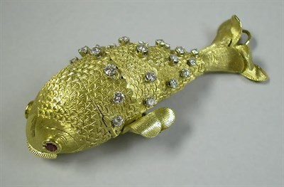 Lot 544 - Gold and Diamond Fish Atomizer