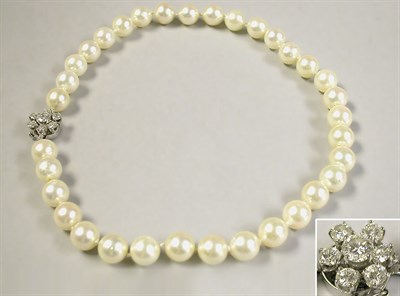 Lot 526 - Cultured Pearl Necklace
