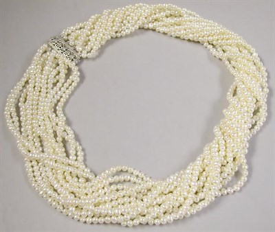 Lot 277 - Multistrand Cultured Pearl Necklace