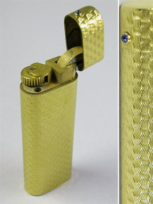 Lot 376 - Gold Cigarette Lighter