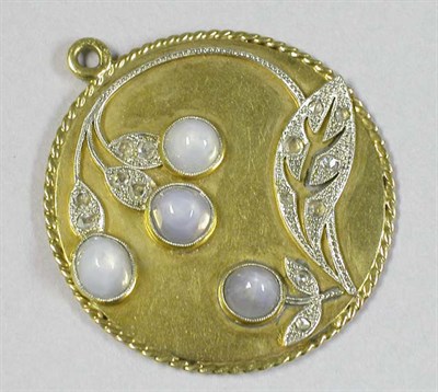 Lot 536 - Star Sapphire and Rose Diamond Pendant