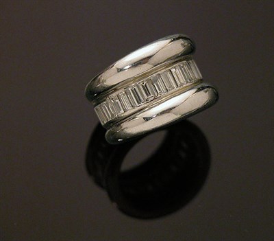 Lot 616 - Diamond Wedding Band