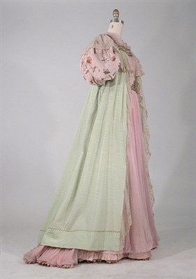 Lot 3379 - Pink Chiffon and Pistachio Ribbed Silk...