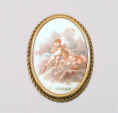 Lot 602 - Antique Painted Pin