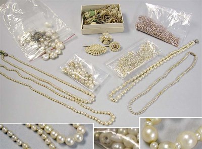 Lot 290 - Group of Assorted Cultured, Freshwater and Imitation Pearl Fragments