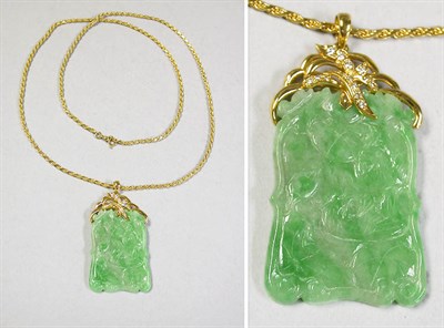 Lot 291 - Carved Jade Pendant and Chain