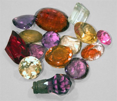 Lot 615 - Group of Assorted Beads and Stones