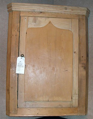 Lot 309 - Provincial Georgian Style Pine Hanging Corner...