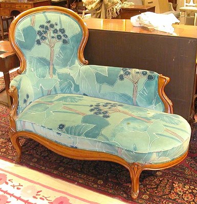 Lot 526 - Victorian Fruitwood Recamier