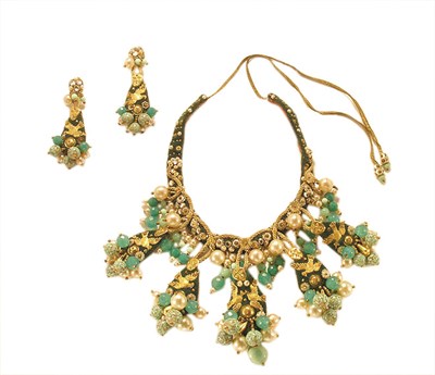 Lot 3050 - Schiaparelli Festoon Necklace and Pendant...