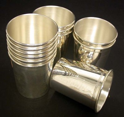 Lot 288 - Set of Twelve American Sterling Silver Julep...