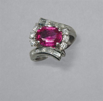 Lot 361 - Ruby & Diamond Ring