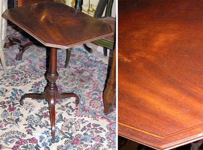 Lot 266 - Federal Style Inlaid Mahogany Tilt-Top Table